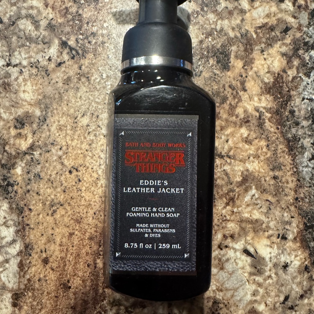 Bath & Body Works Stranger Things Hand Soap - Black and Red